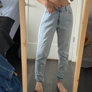 american eagle mom jeans